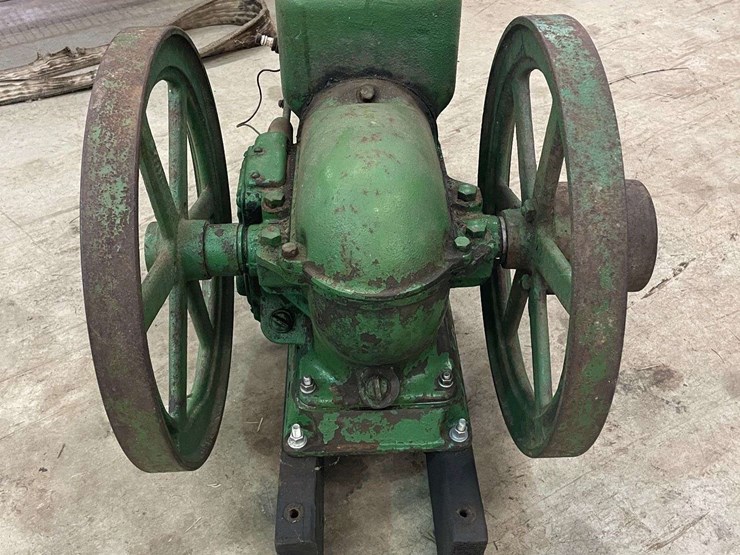 john-deere-11-image-8