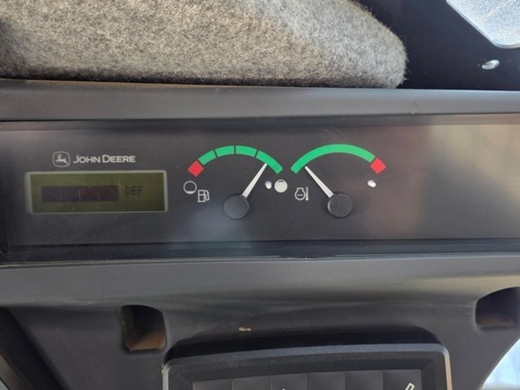 2023-deere-331g-image-61