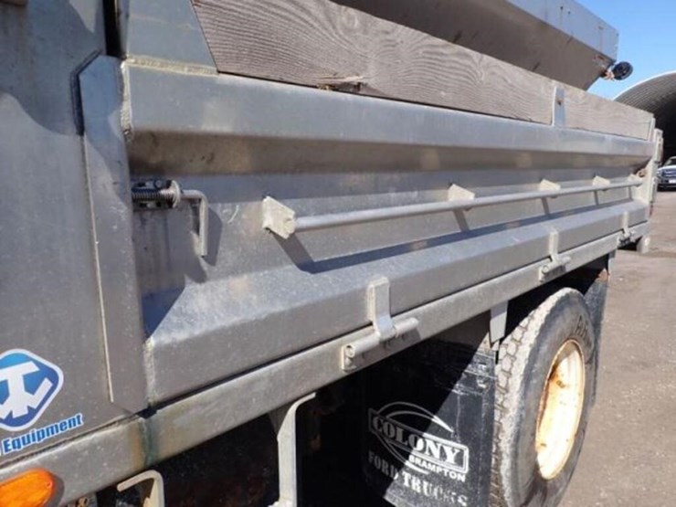 2016-ford-f650-image-39