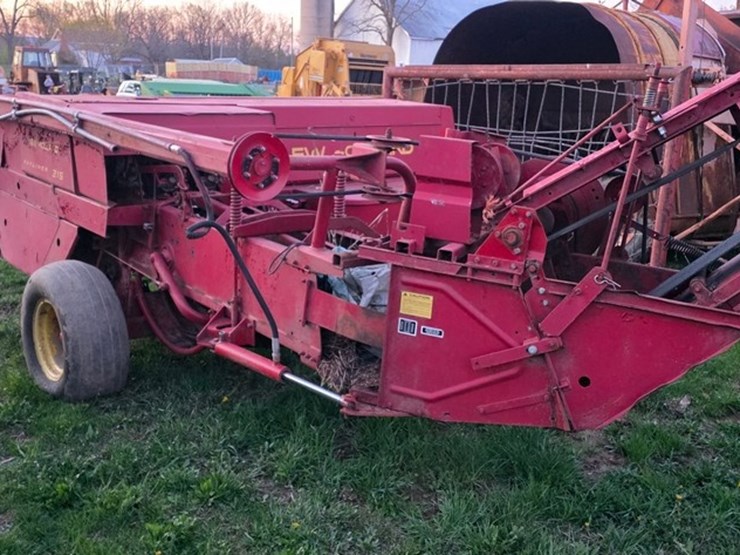 new-holland-315-image-3