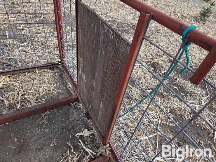 automatic-redtop-3-pt-livestock-carrier-image-10