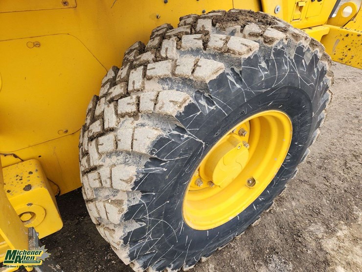 2014-caterpillar-910k-image-27