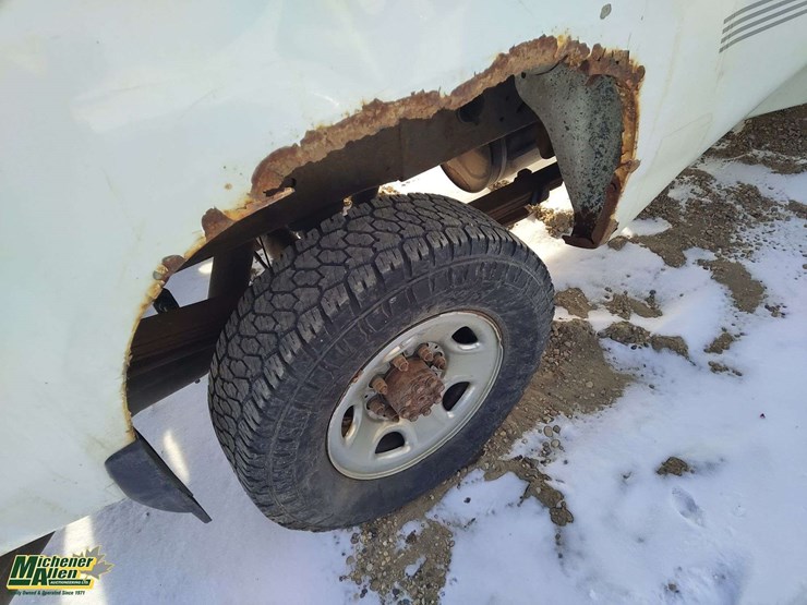 2009-gmc-sierra-2500hd-image-8