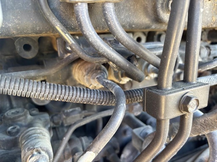 2014-jlg-8042-image-52