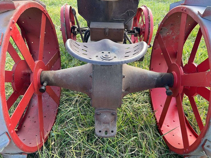 1920-fordson-tractor-image-34
