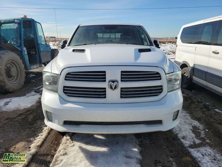 2013-dodge-1500-image-3