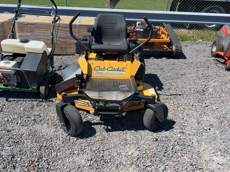 #4085-•-2008-cub-cadet-zero-turn-mower-image-2