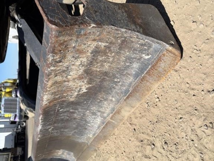 2020-bobcat-e26-image-9