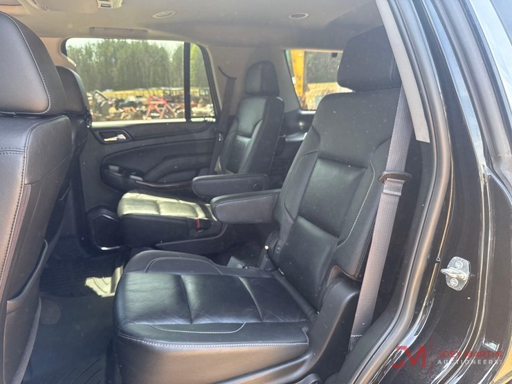 2016-chevrolet-tahoe-image-16