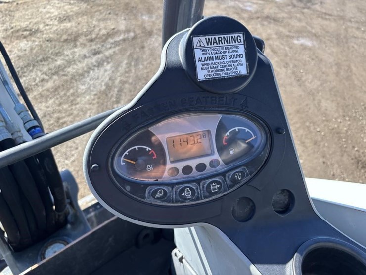 2020-bobcat-e26-image-32