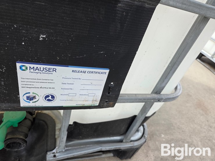 mauser-poly-chemical-tote-image-12