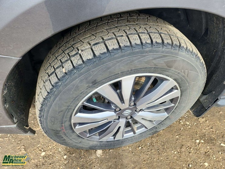 2020-nissan-pathfinder-image-10