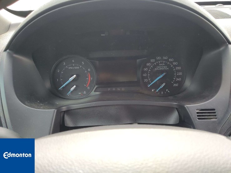 2019-ford-explorer-image-15