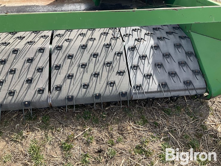 john-deere-212-image-13