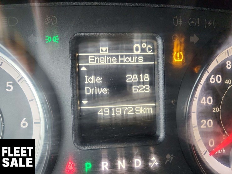 2019-ram-1500-classic-image-26