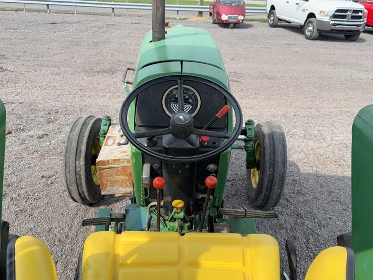 john-deere-2350-image-13