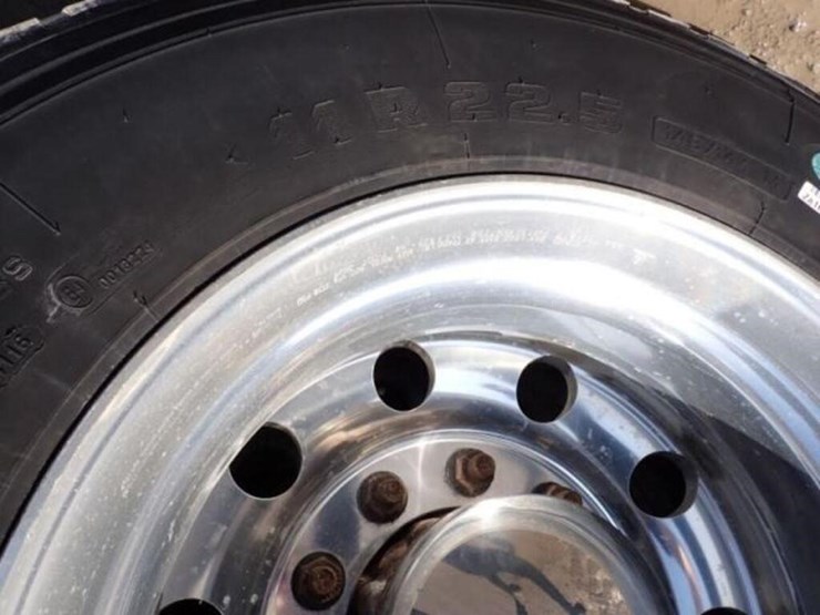 2014-peterbilt-389-image-47