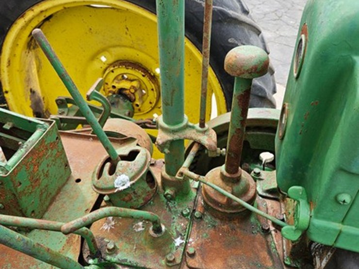 john-deere-model-b-image-23