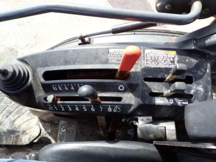 2017-kubota-b2650hsd-image-18