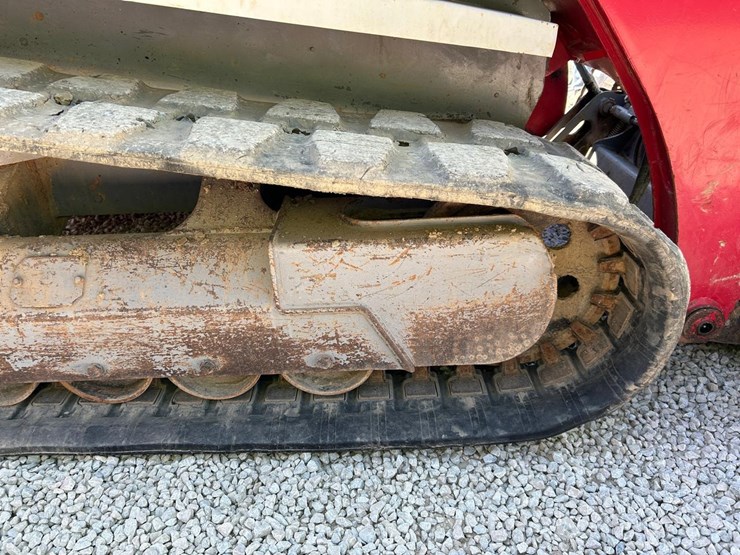 2013-takeuchi-tl12-image-14