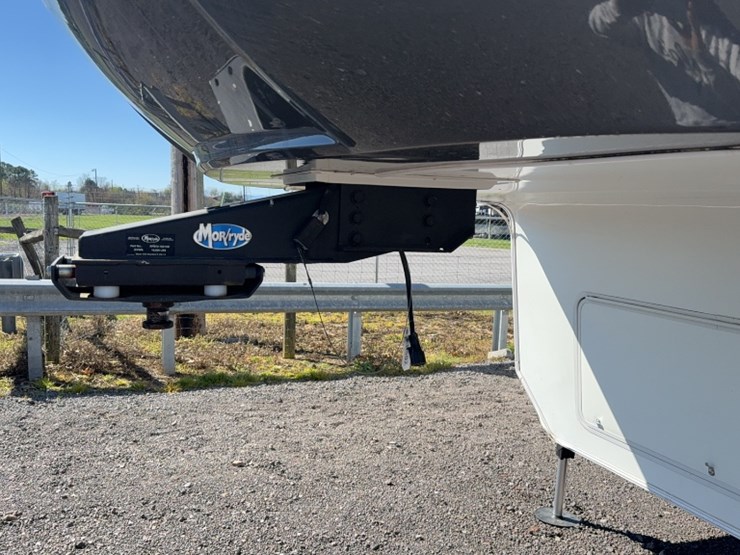 #3003-•-2014-big-horn-39'-5th-wheel-camper-image-4