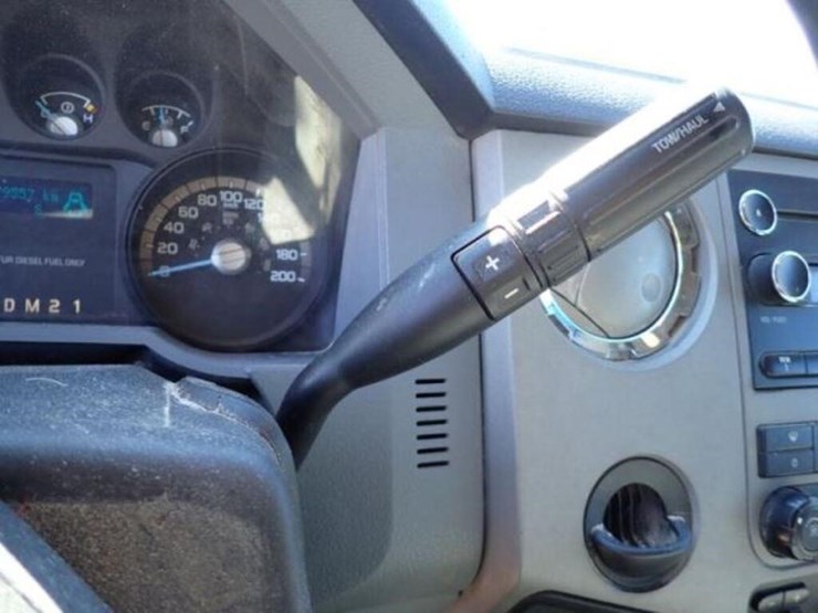 2016-ford-f550-xlt-image-15