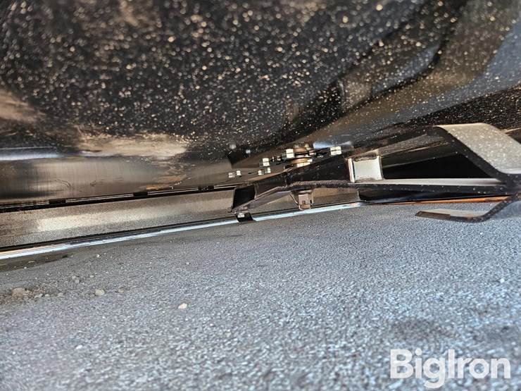 2025-massey-ferguson-730-image-15