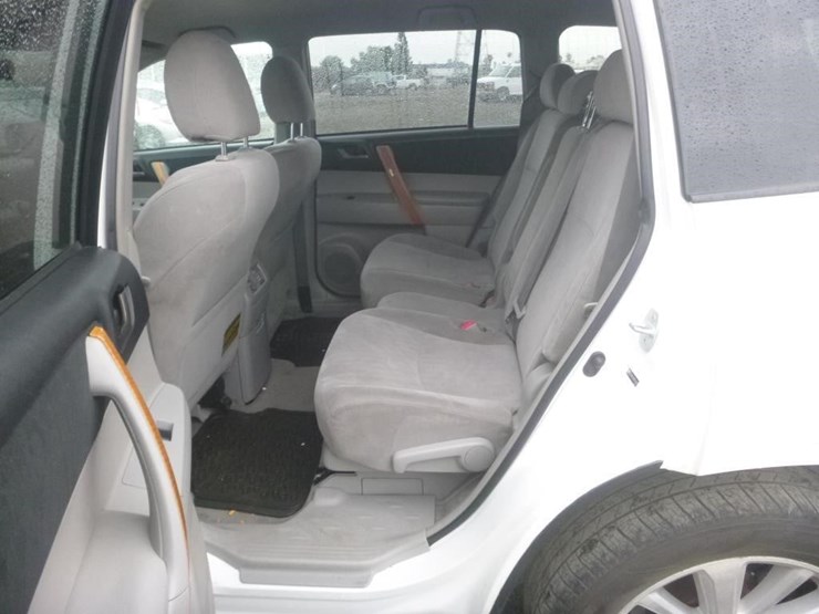 2008-toyota-highlander-image-8