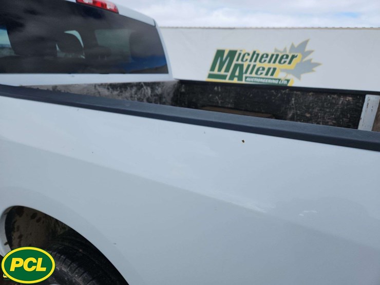 2017-dodge-1500-image-30