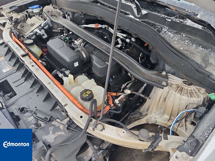 2020-ford-explorer-image-19