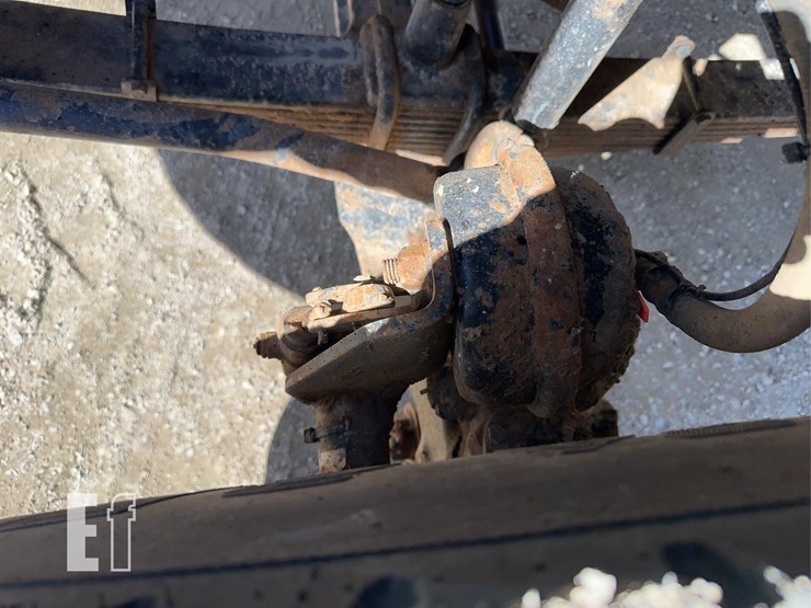 2005-sterling-lt9500-image-60