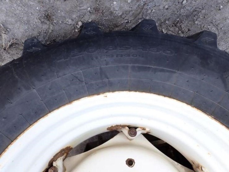 2012-new-holland-t4.75-image-47