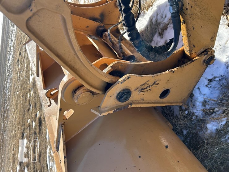 2000-case-570m-xt-image-12