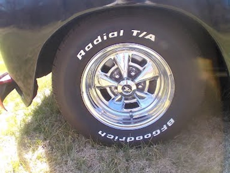 chevrolet-suburban-image-40