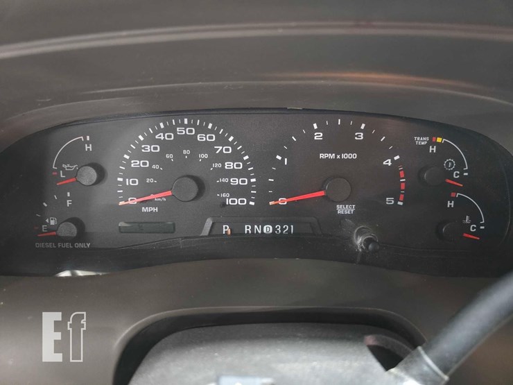 2005-ford-excursion-image-12