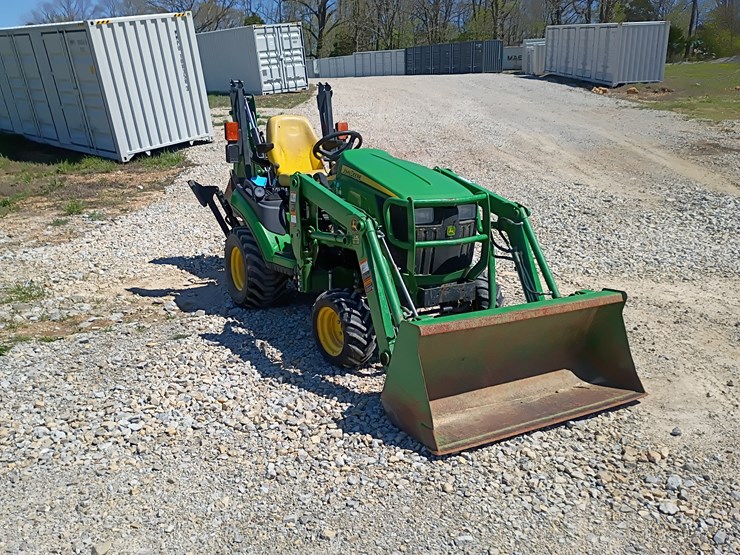 2013-john-deere-1025r-image-13