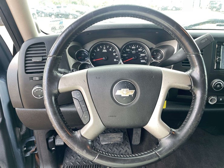 2009-chevrolet-silverado-1500-image-12