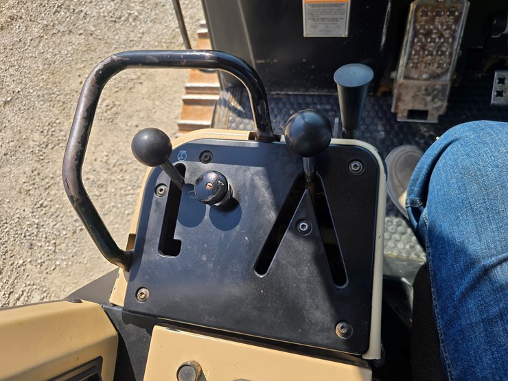 1996-caterpillar-953c-image-115