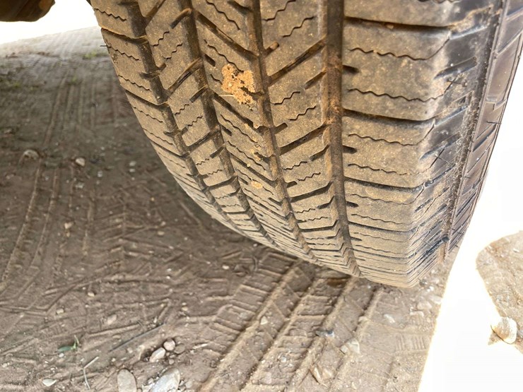 2018-chevrolet-express-2500-image-21