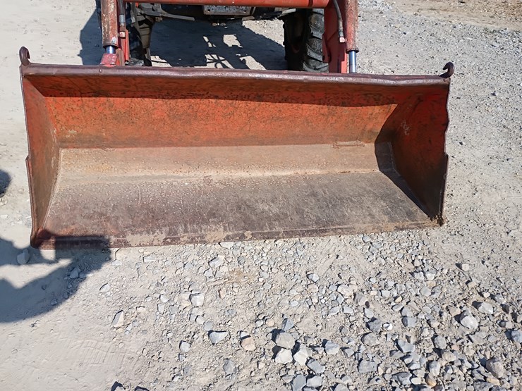 2001-kubota-l4300-image-67