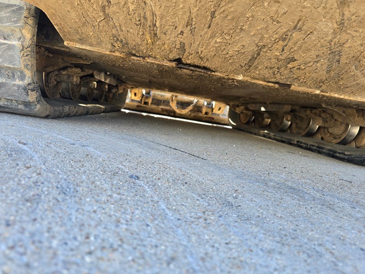 2020-bobcat-t770-image-28