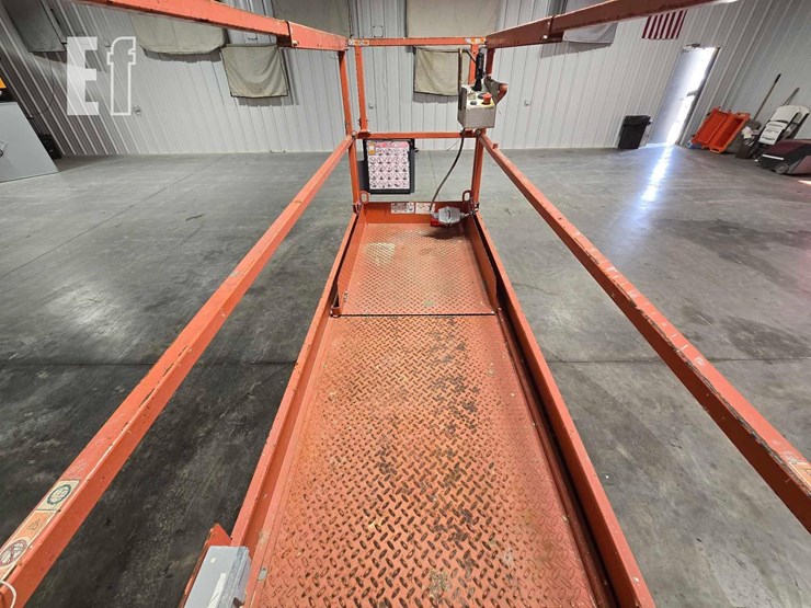 2017-skyjack-sjiii3226-image-9