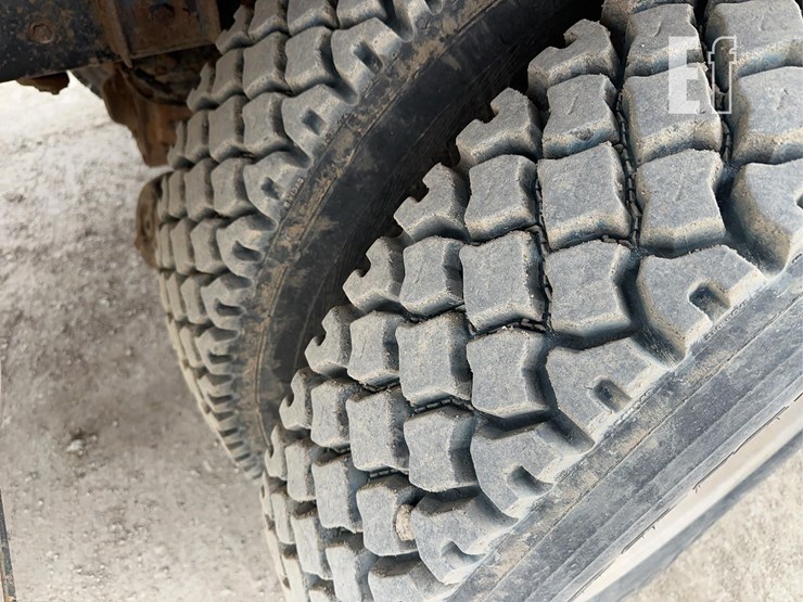 1998-kenworth-t800-image-46