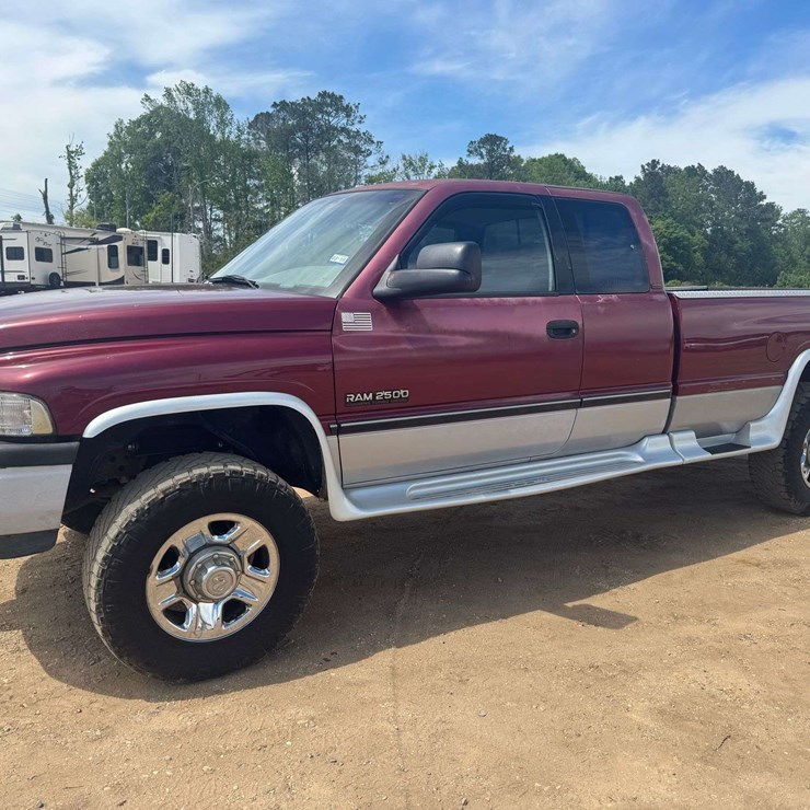 1996 DODGE RAM 2500