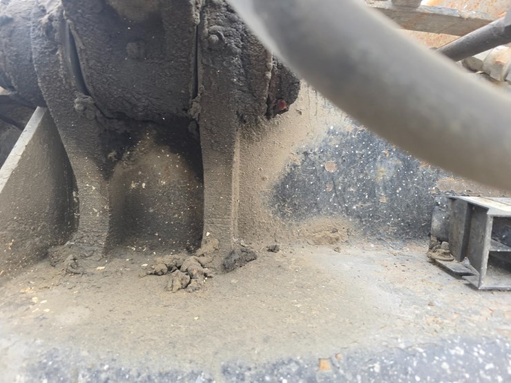 #22591-•-2007-mack-cv713-granite-roll-off-truck-image-86