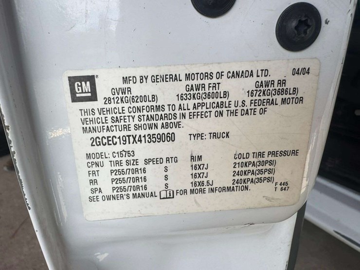 2004-chevrolet-1500-image-22