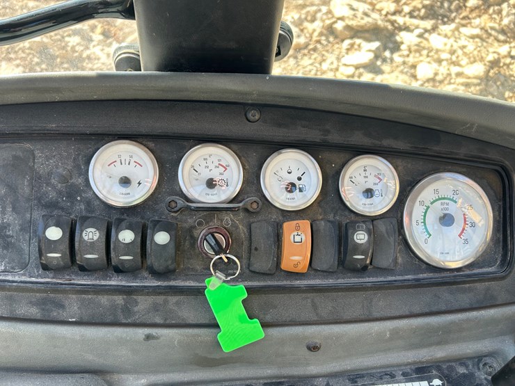 2005-caterpillar-420d-image-58