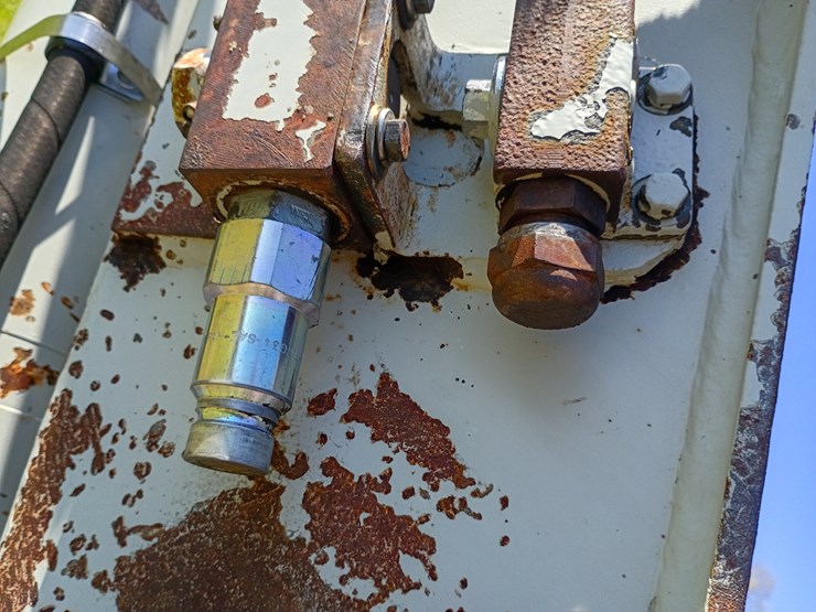 2011-takeuchi-tb285-image-66