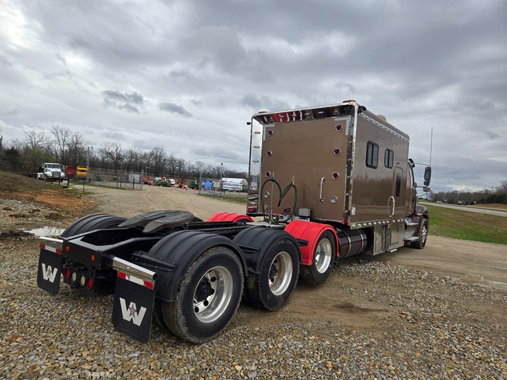 2017-western-star-5700xe-image-20