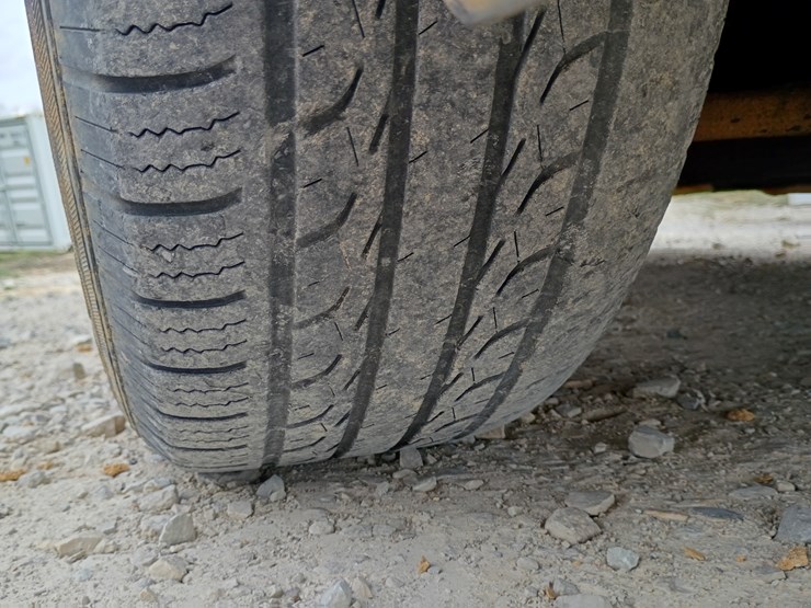 2011-chevrolet-traverse-image-76